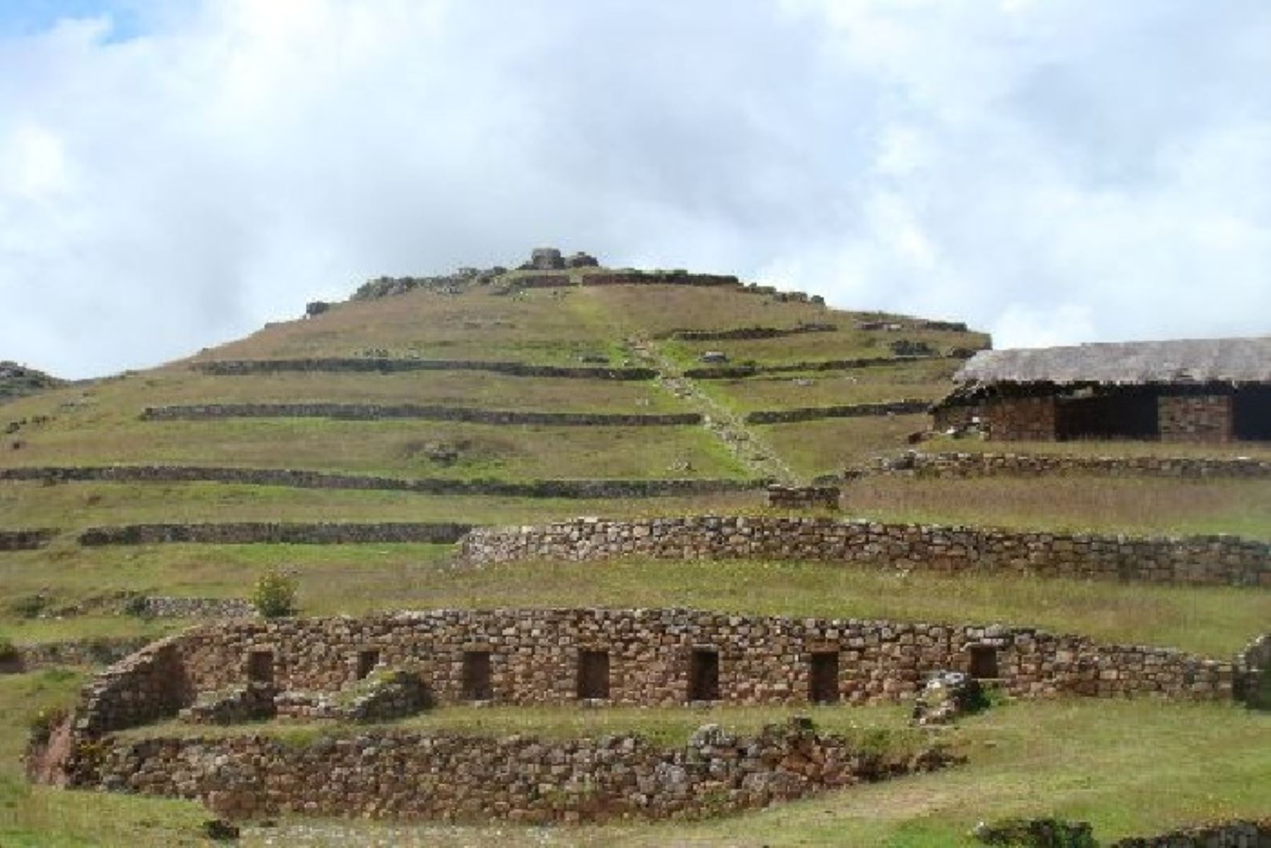 Gobierno regional pondrá en valor la laguna de Pacucha y el sitio arqueológico de Sóndor